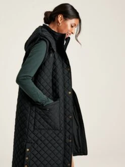 Black Showerproof Longline Diamond Quilted Gilet -Oxford Sales Store 621595s4