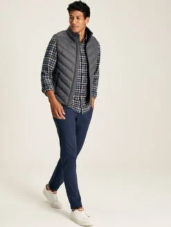 Garrett Grey Padded Shower Resistant Gilet -Oxford Sales Store 630471s3