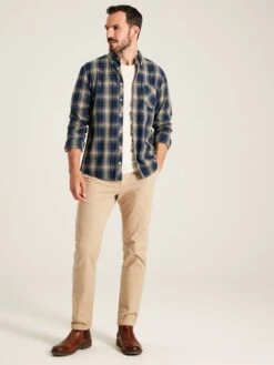 White Graphic Tee-Graphic Jersey T-Shirt -Oxford Sales Store C72 823s5